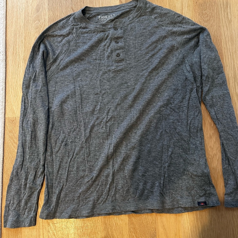 Faherty Men's Charcoal Long Sleeve Henley